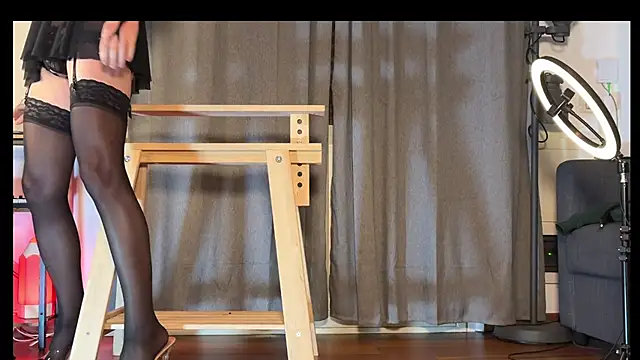 utopia2025 online show from January 8, 2026, 9:54 pm