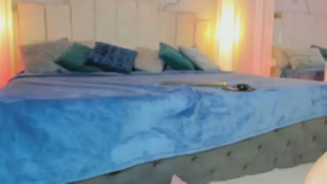 Kitana Clark online show from November 27, 2025, 7:36 pm