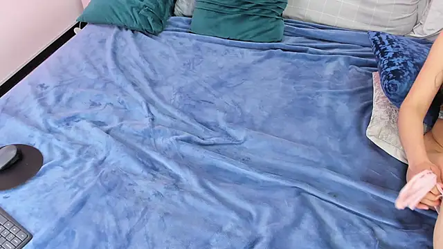 Kitana Clark online show from October 2, 2025, 7:50 pm