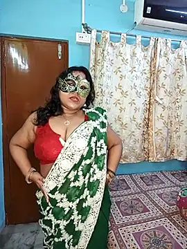 Snapshot of extreamhot1 chatting on November 19, 2025, 7:36 pm extreamhot1 online show from November 19, 2025, 7:36 pm