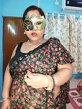 Snapshot of extreamhot1 chatting on November 25, 2025, 7:47 pm extreamhot1 online show from November 25, 2025, 7:47 pm