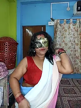 Snapshot of extreamhot1 chatting on November 16, 2025, 7:35 am extreamhot1 online show from November 16, 2025, 7:35 am