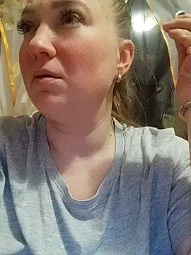 Kiss Eva online show from February 27, 2026, 5:02 pm