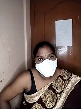 Snapshot of Megha_21 chatting on October 5, 2025, 5:58 pm Megha 21 online show from October 5, 2025, 5:58 pm