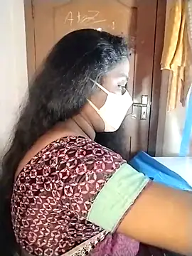 Snapshot of Megha_21 chatting on October 27, 2025, 7:04 pm Megha 21 online show from October 27, 2025, 7:04 pm