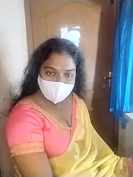 Snapshot of Megha_21 chatting on October 13, 2025, 5:14 pm Megha 21 online show from October 13, 2025, 5:14 pm