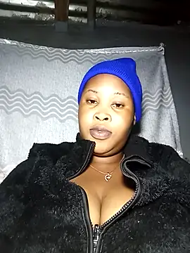 OCEANSQUITERXXX online show from October 28, 2025, 12:33 am