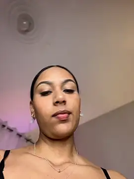 Snapshot of MiilaBlake chatting on February 20, 2026, 8:11 pm MiilaBlake online show from February 20, 2026, 8:11 pm