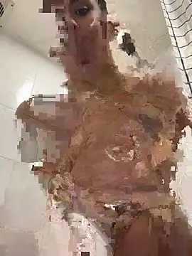 naomirouse  online show from December 21, 2025, 9:37 pm