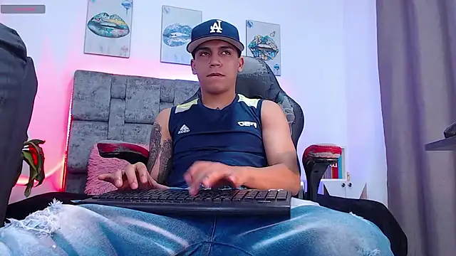 david santos16 online show from November 29, 2025, 3:17 am