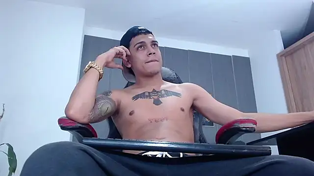 david santos16 online show from November 28, 2025, 3:39 am