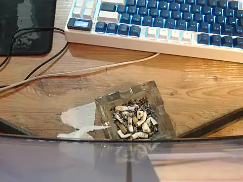 2handsomemann online show from April 27, 2026, 7:34 pm