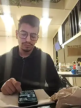 Juann-cock online show from July 13, 2026, 9:41 am