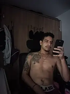 Juann-cock online show from July 14, 2026, 9:43 pm