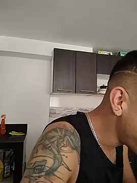 Juann-cock online show from April 2, 2026, 6:25 pm