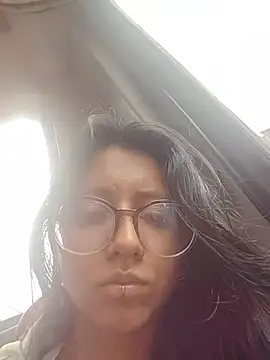 VioletxBloom online show from December 15, 2025, 5:52 pm