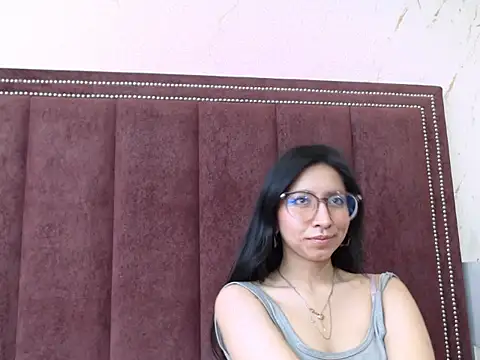 VioletxBloom online show from September 14, 2025, 7:14 pm