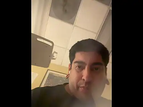 beenastyy online show from November 1, 2025, 8:08 am