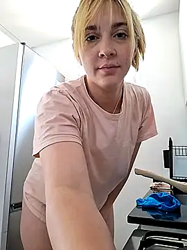 ayebran online show from September 28, 2025, 4:14 pm