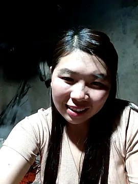 quynhkoolbae online show from December 5, 2025, 1:32 pm