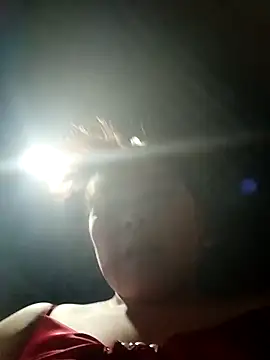 quynhkoolbae online show from April 8, 2026, 1:12 pm