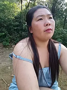 quynhkoolbae online show from March 31, 2026, 1:29 am