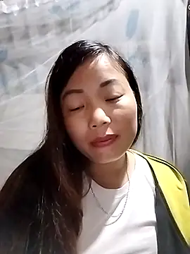 Annaacutee online show from November 1, 2025, 1:01 am