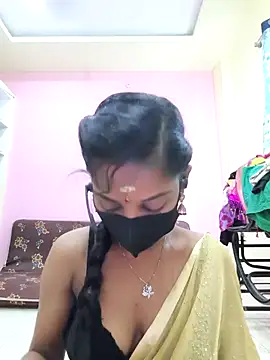 Snapshot of mounika26 chatting on October 4, 2025, 5:31 am mounika26 online show from October 4, 2025, 5:31 am