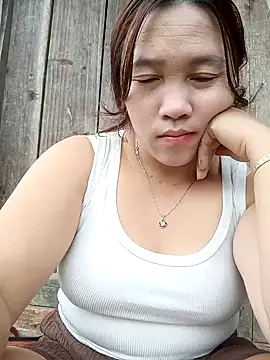 miumiu 00 online show from October 17, 2025, 1:53 am