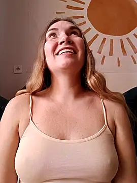 KisaVixen online show from November 1, 2025, 9:14 am