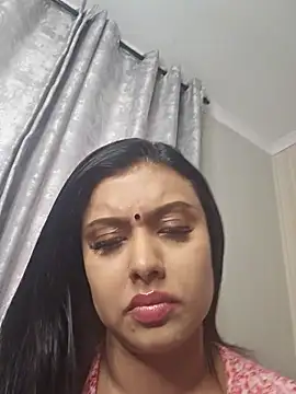 Indian GlowingMiax online show from November 10, 2025, 5:01 am