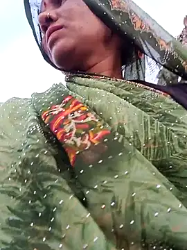 Rubi12A online show from December 15, 2025, 11:16 am