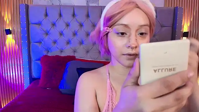 Suxan White  online show from January 17, 2026, 12:42 pm