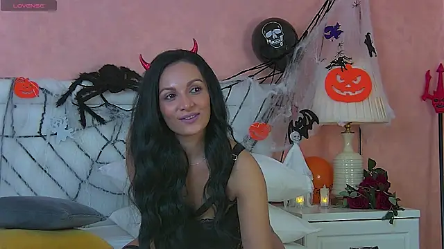 NovaDiamond online show from October 29, 2025, 5:50 am