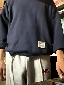 Snapshot of linh21107 chatting on November 18, 2025, 7:00 am linh21107 online show from November 18, 2025, 7:00 am