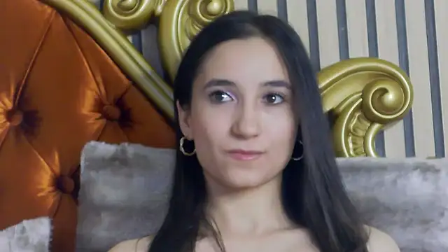 Snapshot of CarolinaBlair chatting on May 24, 2026, 4:23 am CarolinaBlair online show from May 24, 2026, 4:23 am