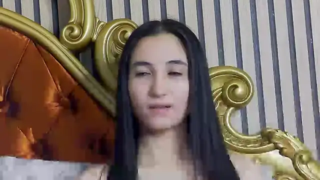 Snapshot of CarolinaBlair chatting on May 3, 2026, 6:18 am CarolinaBlair online show from May 3, 2026, 6:18 am