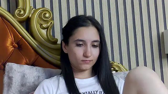 Snapshot of CarolinaBlair chatting on April 18, 2026, 7:07 pm CarolinaBlair online show from April 18, 2026, 7:07 pm