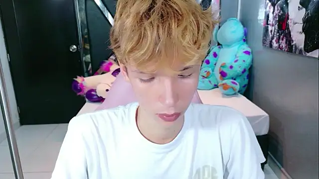 park jimin1 online show from October 18, 2025, 12:07 pm