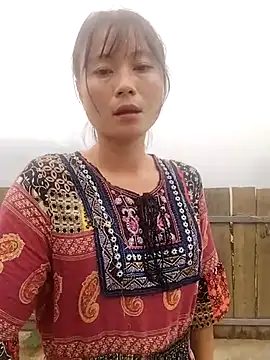 linda bae00 online show from October 3, 2025, 2:04 am