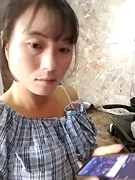 linda bae00 online show from October 27, 2025, 4:02 am