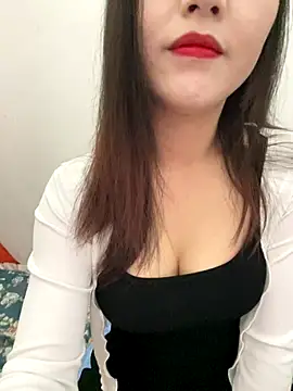 Dieknr online show from December 3, 2025, 2:12 am