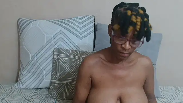 SugarPoppy24xxx online show from September 28, 2025, 6:15 pm