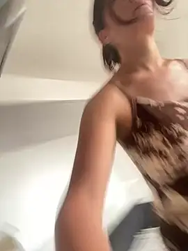 Danielaeliana online show from January 9, 2026, 4:14 pm