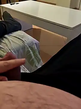 t-dog26 online show from February 23, 2026, 5:52 am