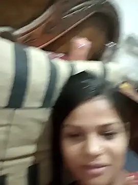 Komal0099 online show from November 3, 2025, 2:42 pm