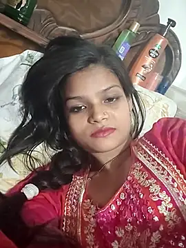 Komal0099 online show from November 18, 2025, 3:48 pm