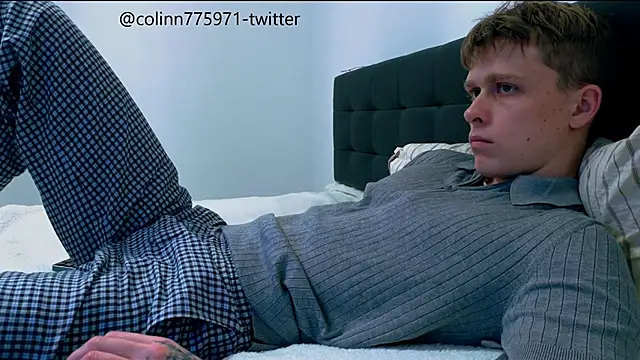 TalkingHead 0  online show from December 14, 2025, 9:42 pm