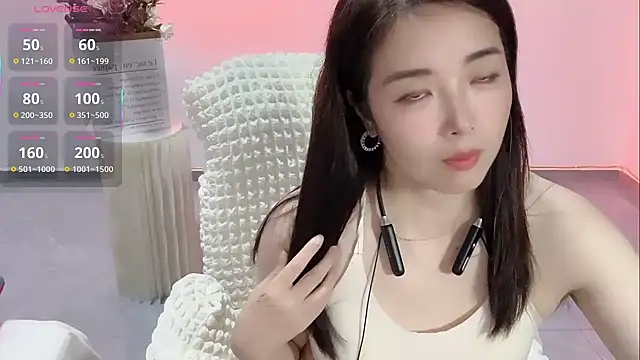 Snapshot of Xiali-166 chatting on September 20, 2025, 11:48 am Xiali-166 online show from September 20, 2025, 11:48 am