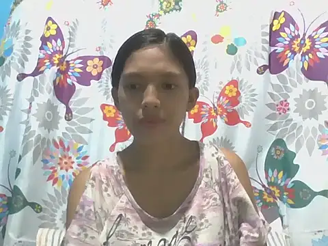 preggymom19 online show from September 19, 2025, 3:32 am